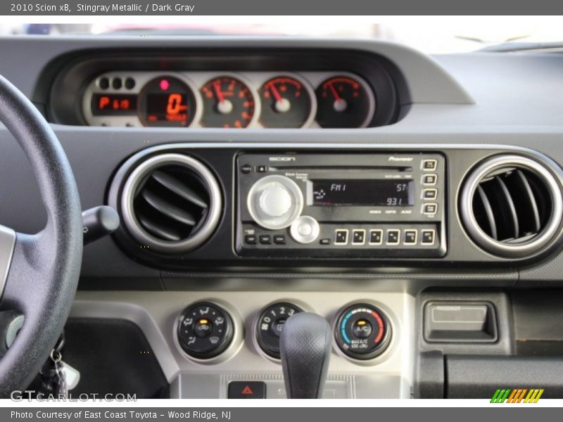 Stingray Metallic / Dark Gray 2010 Scion xB