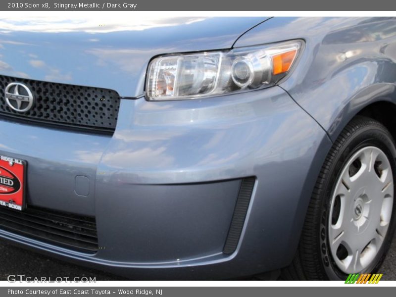 Stingray Metallic / Dark Gray 2010 Scion xB