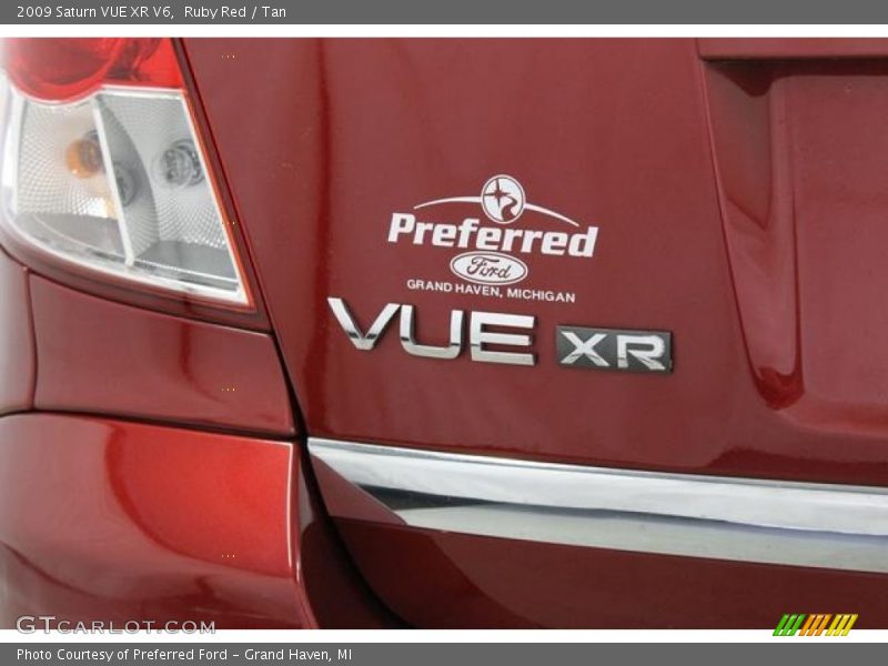 Ruby Red / Tan 2009 Saturn VUE XR V6