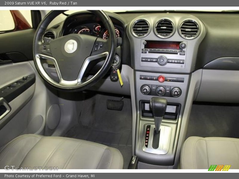 Ruby Red / Tan 2009 Saturn VUE XR V6