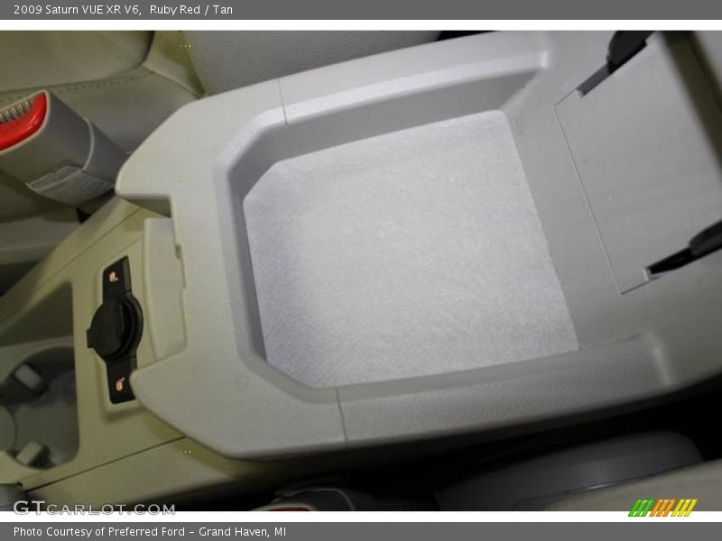 Ruby Red / Tan 2009 Saturn VUE XR V6