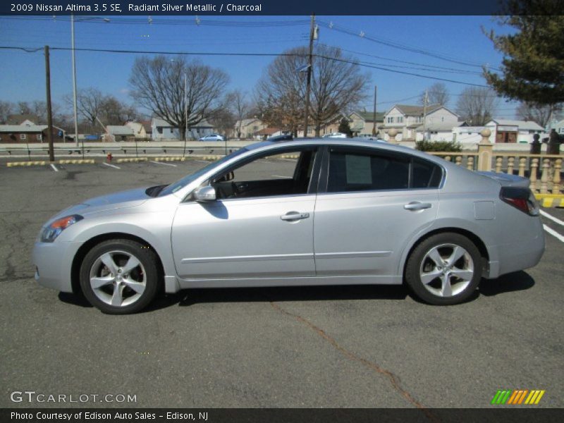Radiant Silver Metallic / Charcoal 2009 Nissan Altima 3.5 SE