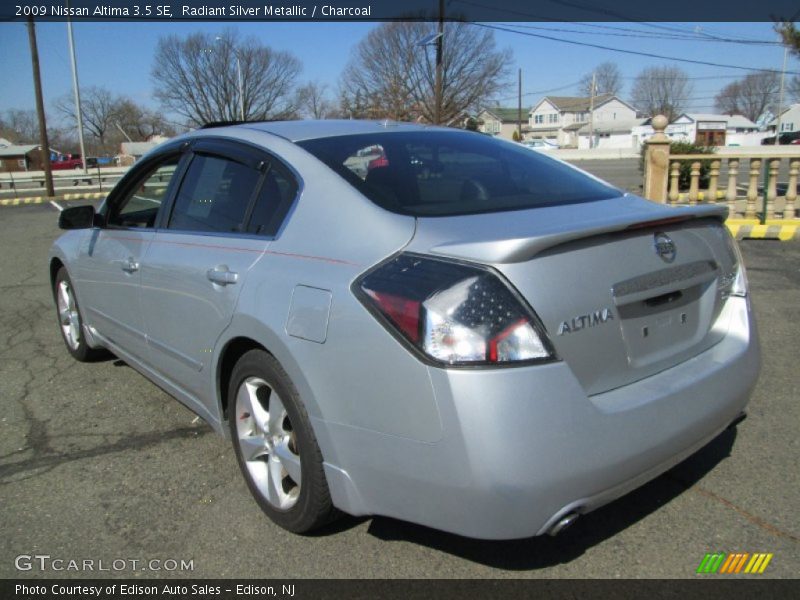 Radiant Silver Metallic / Charcoal 2009 Nissan Altima 3.5 SE