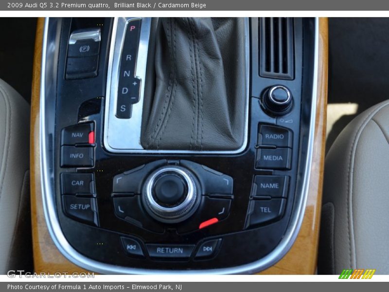 Brilliant Black / Cardamom Beige 2009 Audi Q5 3.2 Premium quattro