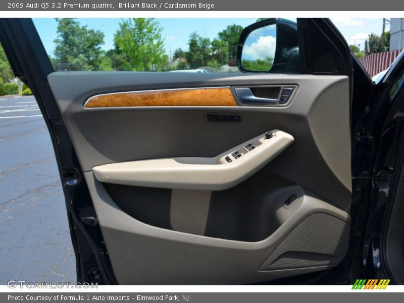 Brilliant Black / Cardamom Beige 2009 Audi Q5 3.2 Premium quattro