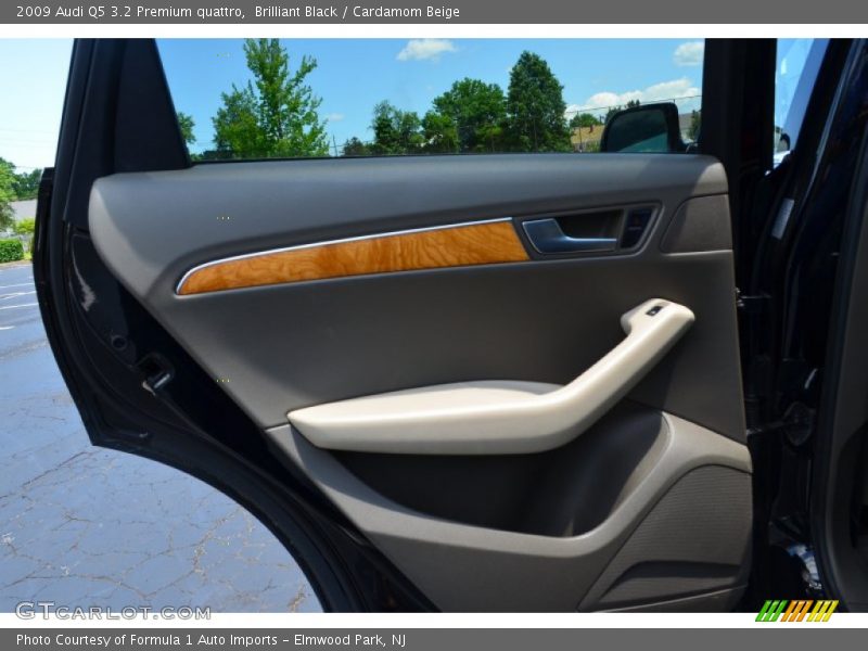 Brilliant Black / Cardamom Beige 2009 Audi Q5 3.2 Premium quattro