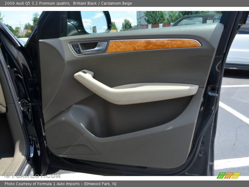 Brilliant Black / Cardamom Beige 2009 Audi Q5 3.2 Premium quattro