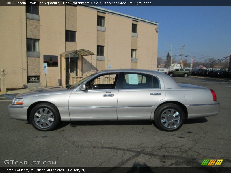 Light Parchment Gold / Espresso/Medium Light Stone 2003 Lincoln Town Car Signature