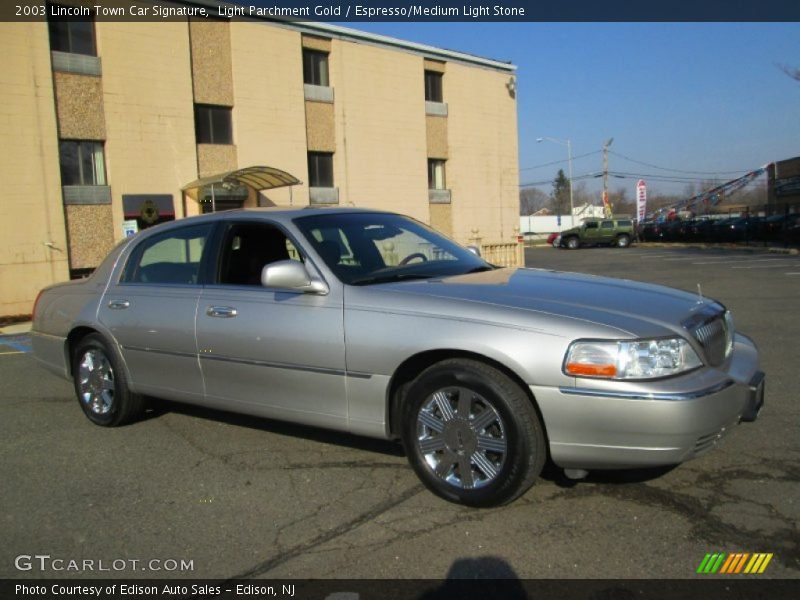 Light Parchment Gold / Espresso/Medium Light Stone 2003 Lincoln Town Car Signature