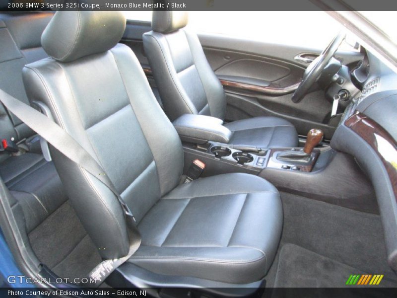 Front Seat of 2006 3 Series 325i Coupe