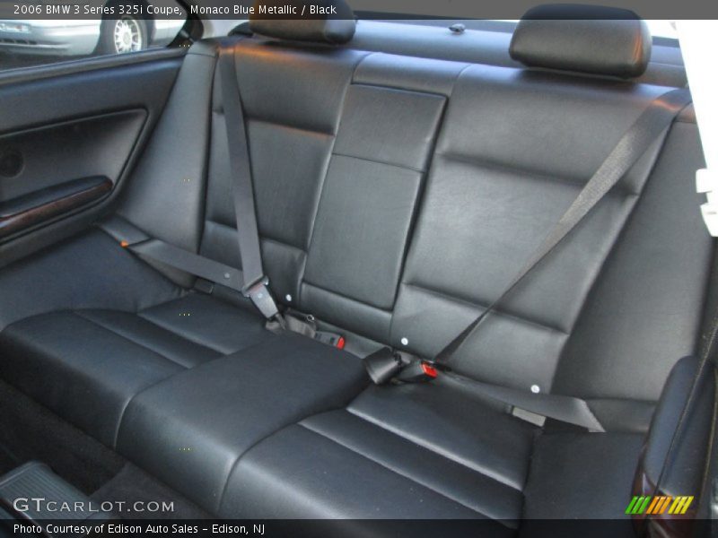 Rear Seat of 2006 3 Series 325i Coupe