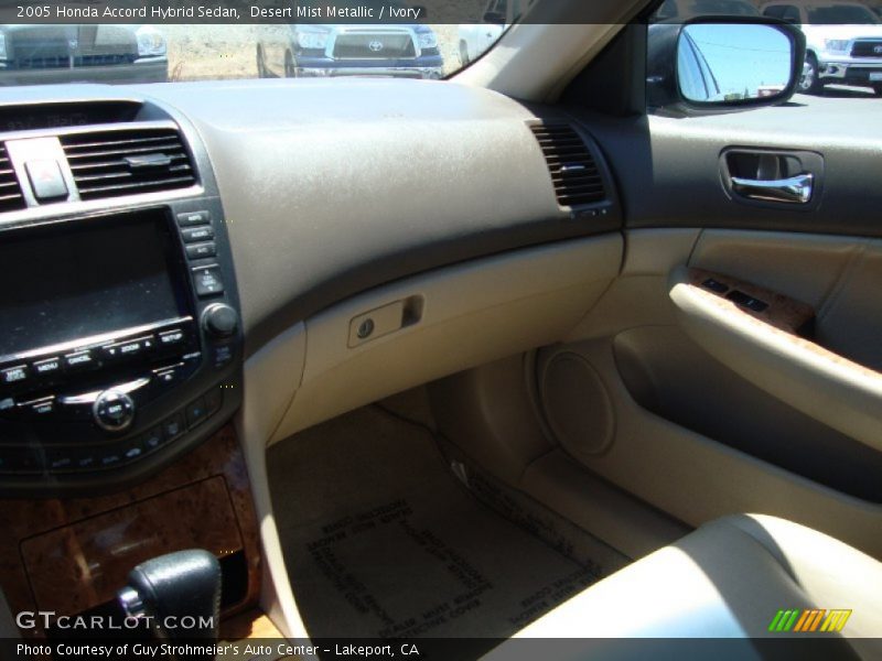 Desert Mist Metallic / Ivory 2005 Honda Accord Hybrid Sedan
