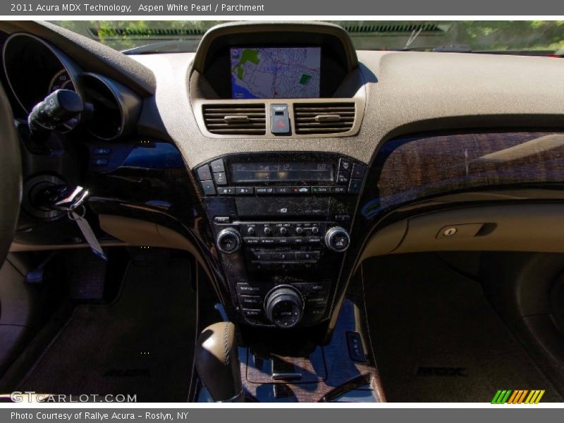 Aspen White Pearl / Parchment 2011 Acura MDX Technology