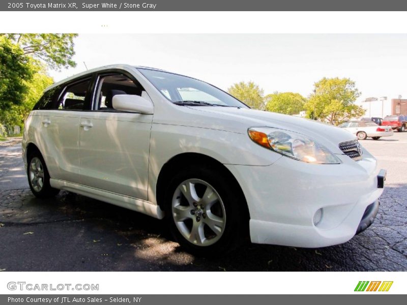 Super White / Stone Gray 2005 Toyota Matrix XR
