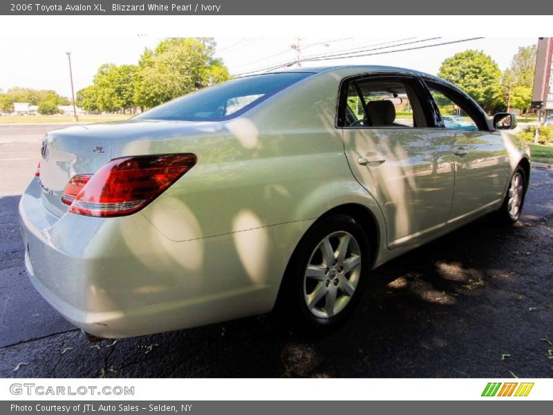Blizzard White Pearl / Ivory 2006 Toyota Avalon XL