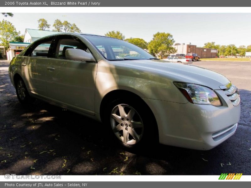 Blizzard White Pearl / Ivory 2006 Toyota Avalon XL