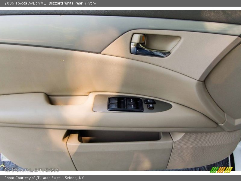 Blizzard White Pearl / Ivory 2006 Toyota Avalon XL