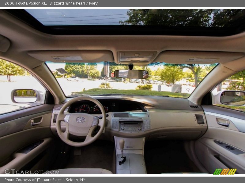 Blizzard White Pearl / Ivory 2006 Toyota Avalon XL