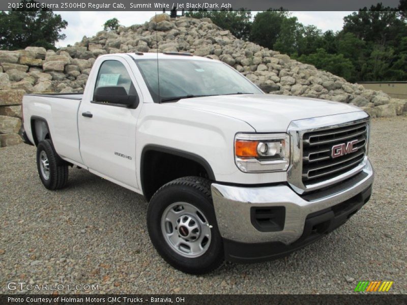 Front 3/4 View of 2015 Sierra 2500HD Regular Cab