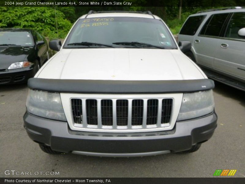 Stone White / Dark Slate Gray 2004 Jeep Grand Cherokee Laredo 4x4