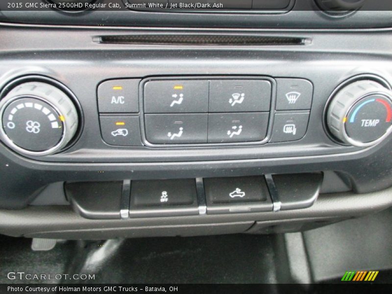 Controls of 2015 Sierra 2500HD Regular Cab
