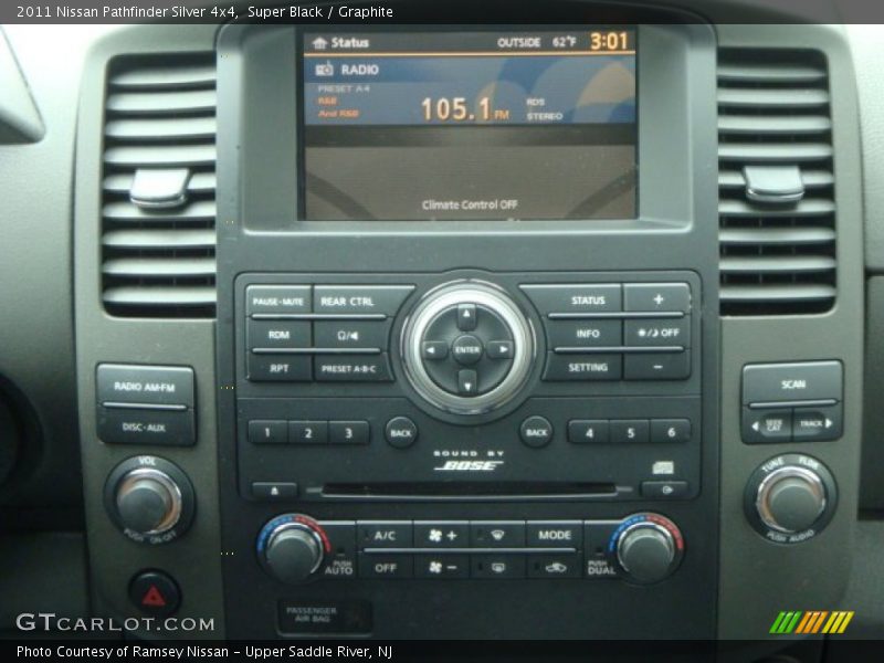 Super Black / Graphite 2011 Nissan Pathfinder Silver 4x4