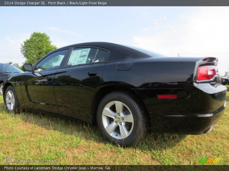 Pitch Black / Black/Light Frost Beige 2014 Dodge Charger SE