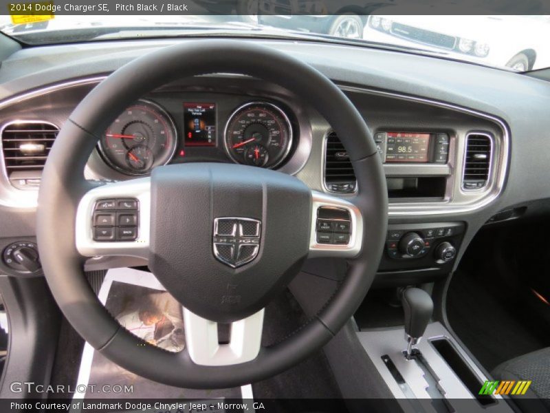 Pitch Black / Black 2014 Dodge Charger SE