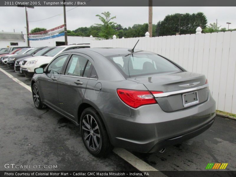 Tungsten Metallic / Black 2011 Chrysler 200 S