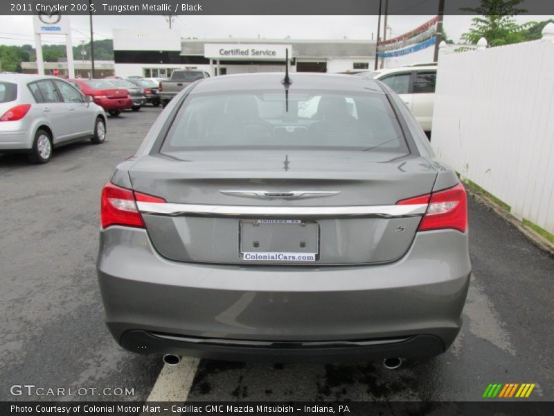 Tungsten Metallic / Black 2011 Chrysler 200 S