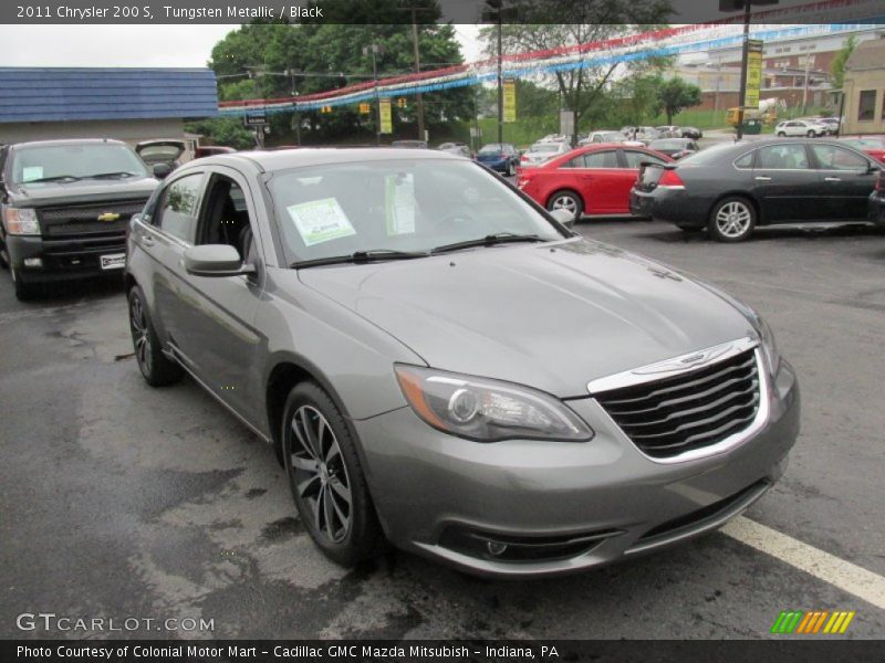 Tungsten Metallic / Black 2011 Chrysler 200 S
