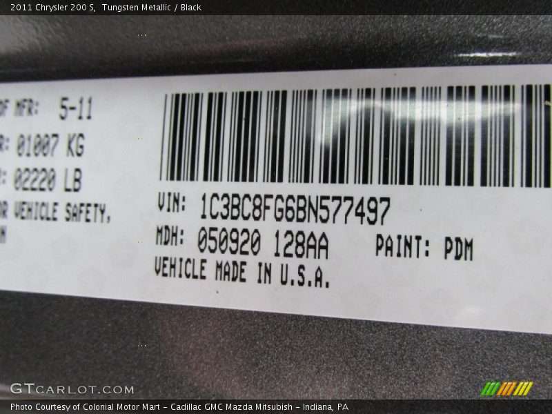 Tungsten Metallic / Black 2011 Chrysler 200 S