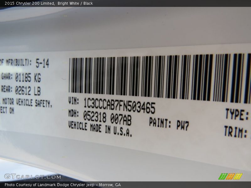 Bright White / Black 2015 Chrysler 200 Limited