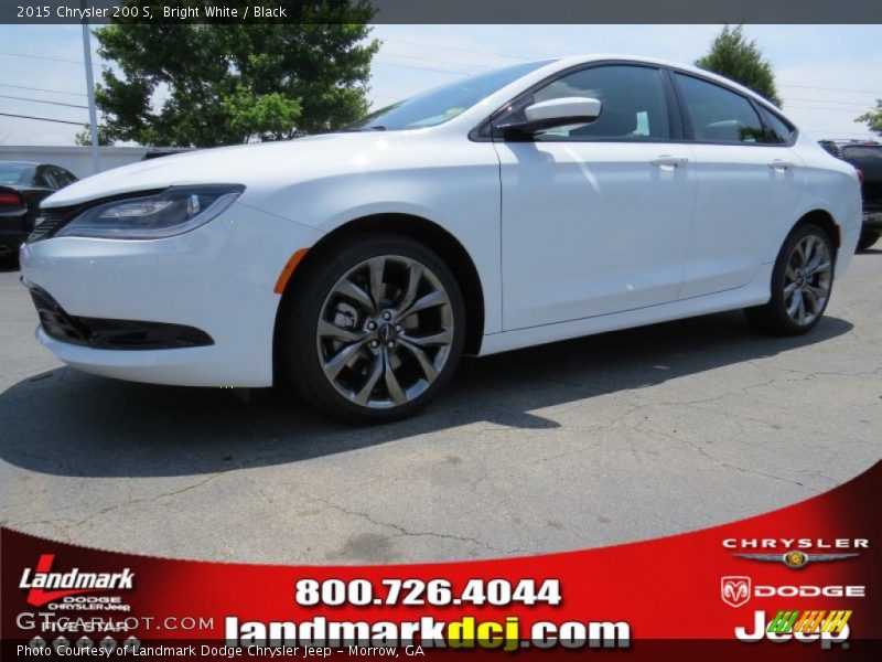 Bright White / Black 2015 Chrysler 200 S