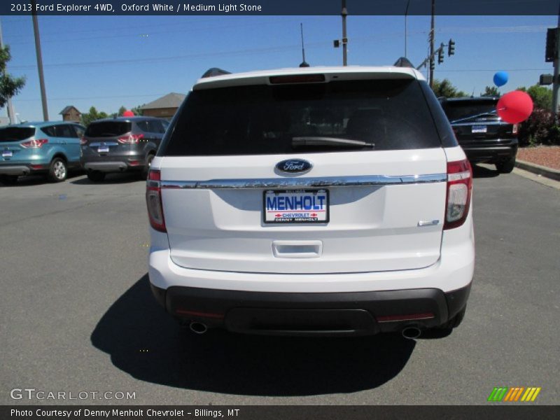 Oxford White / Medium Light Stone 2013 Ford Explorer 4WD