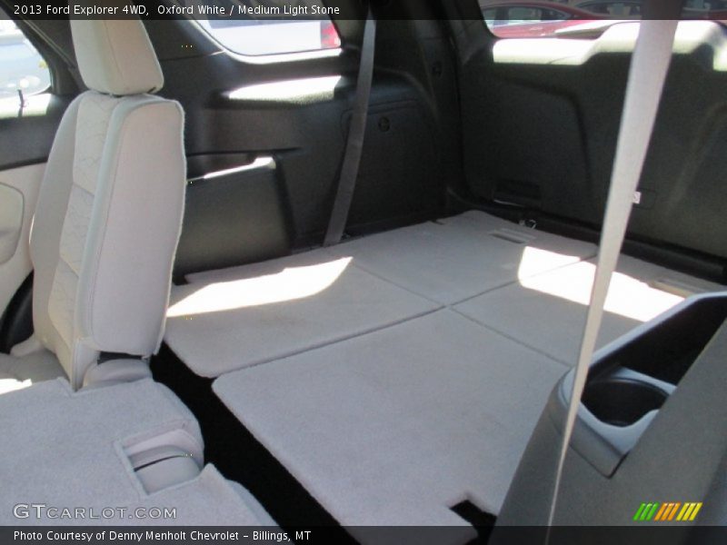 Oxford White / Medium Light Stone 2013 Ford Explorer 4WD