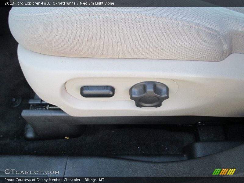 Oxford White / Medium Light Stone 2013 Ford Explorer 4WD