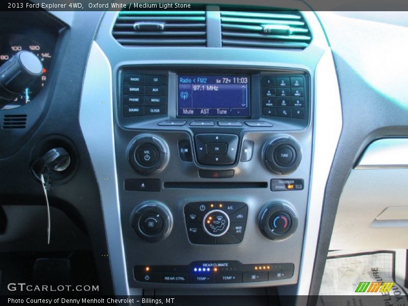 Oxford White / Medium Light Stone 2013 Ford Explorer 4WD