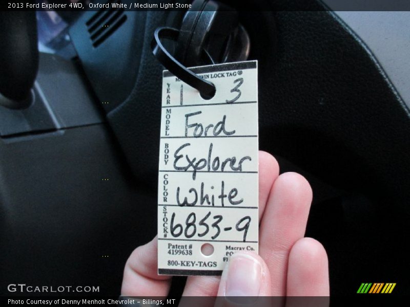 Oxford White / Medium Light Stone 2013 Ford Explorer 4WD