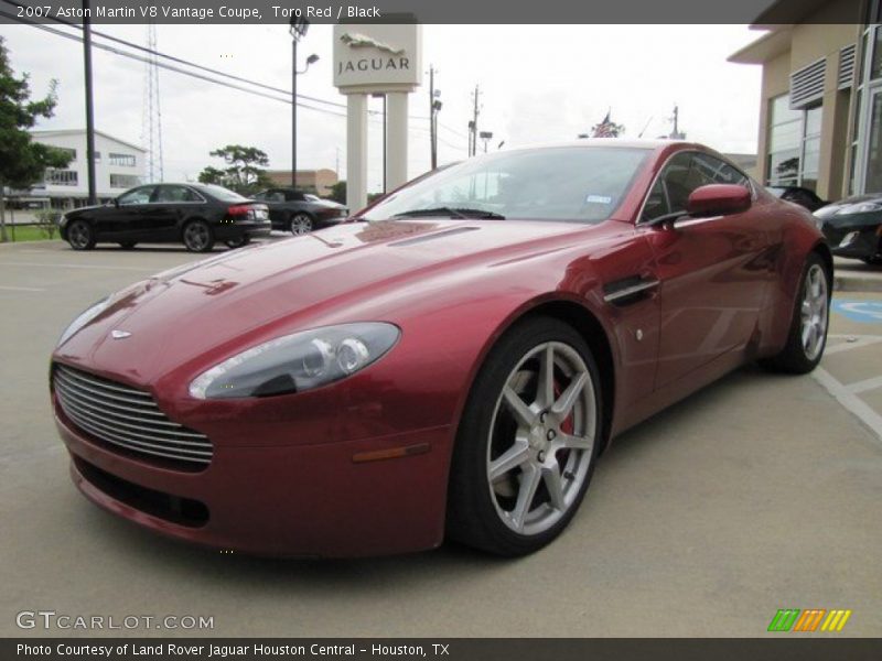 Front 3/4 View of 2007 V8 Vantage Coupe