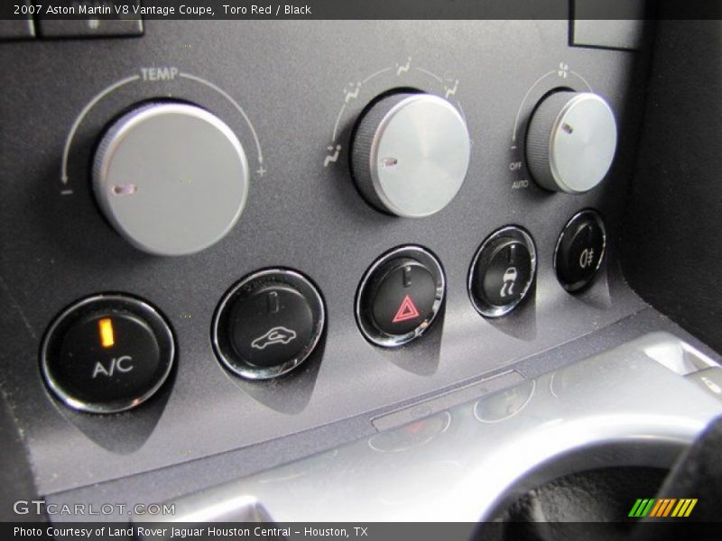 Controls of 2007 V8 Vantage Coupe