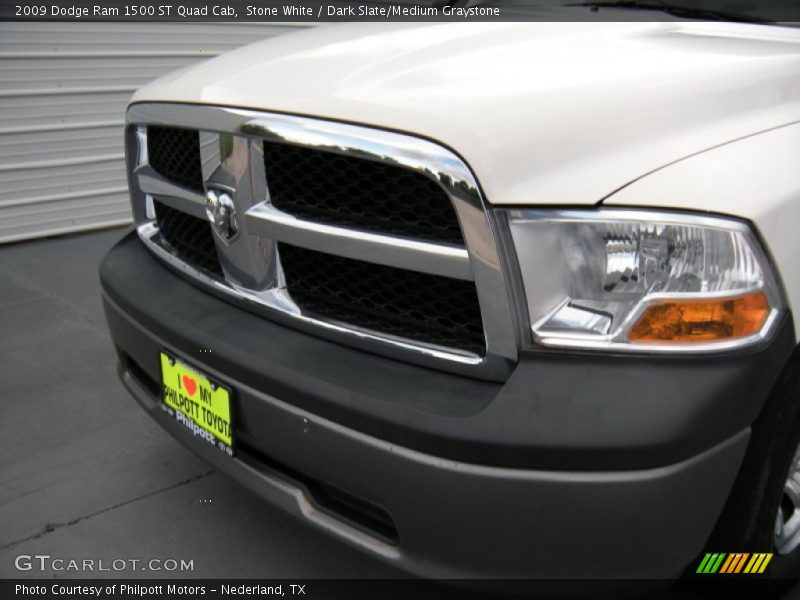 Stone White / Dark Slate/Medium Graystone 2009 Dodge Ram 1500 ST Quad Cab