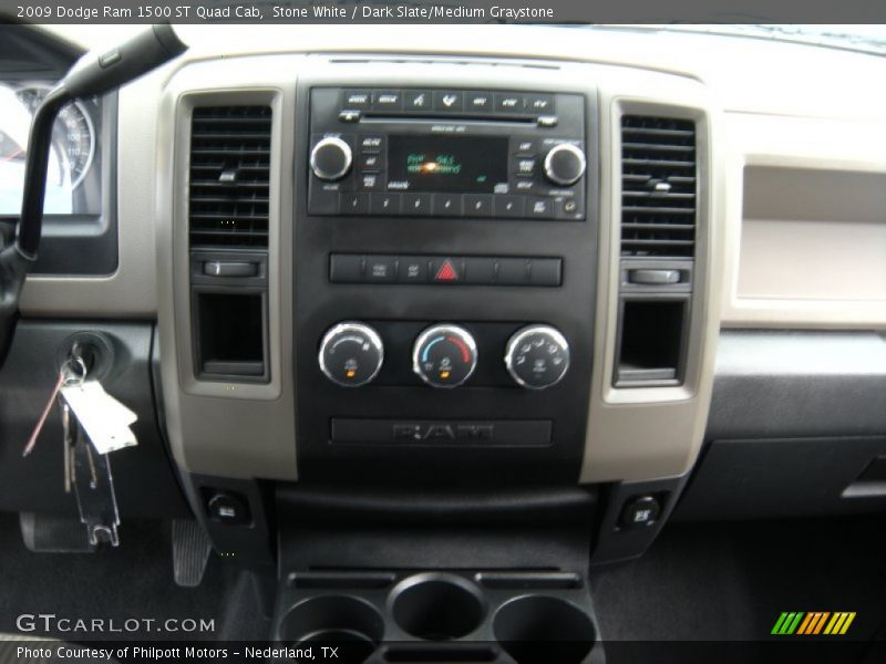 Stone White / Dark Slate/Medium Graystone 2009 Dodge Ram 1500 ST Quad Cab