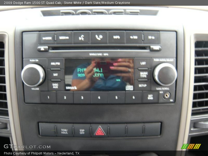 Stone White / Dark Slate/Medium Graystone 2009 Dodge Ram 1500 ST Quad Cab
