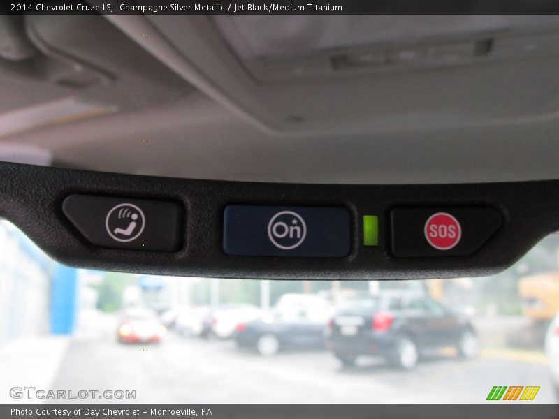 Champagne Silver Metallic / Jet Black/Medium Titanium 2014 Chevrolet Cruze LS