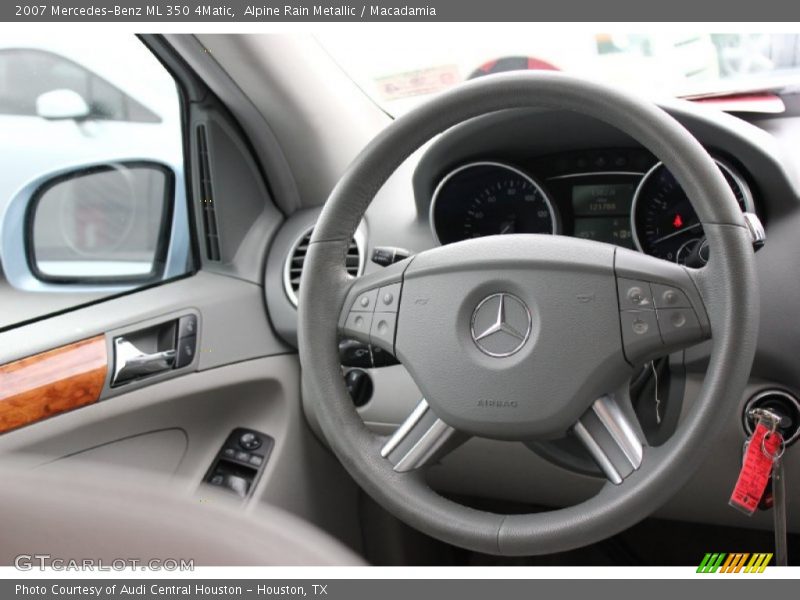  2007 ML 350 4Matic Steering Wheel