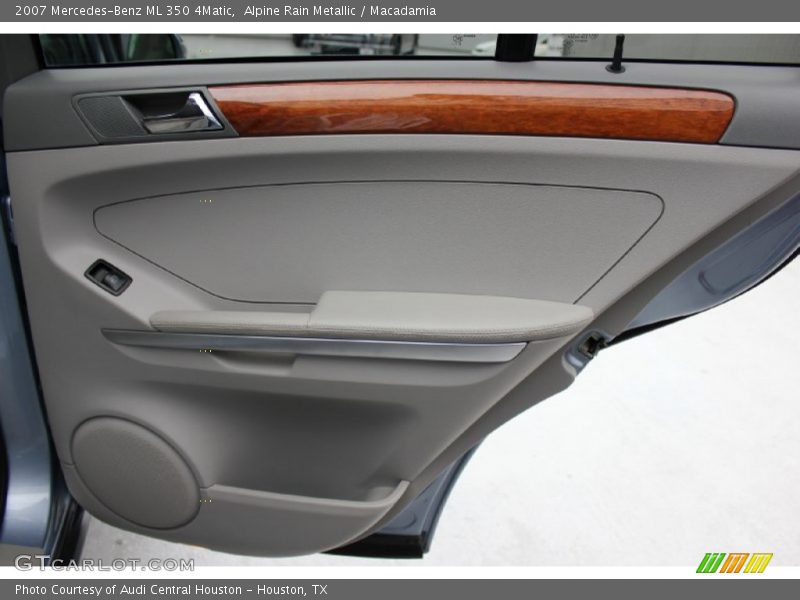 Door Panel of 2007 ML 350 4Matic
