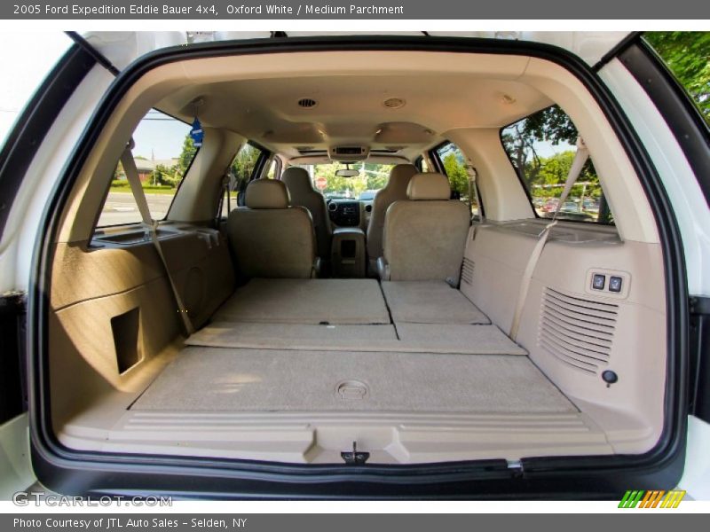 Oxford White / Medium Parchment 2005 Ford Expedition Eddie Bauer 4x4