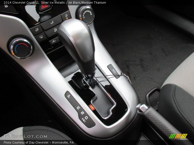Silver Ice Metallic / Jet Black/Medium Titanium 2014 Chevrolet Cruze LS