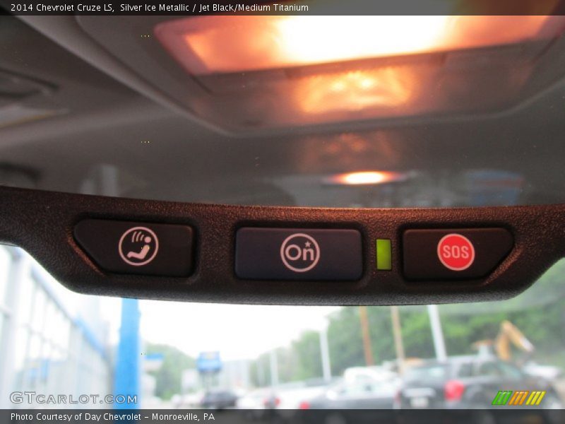 Silver Ice Metallic / Jet Black/Medium Titanium 2014 Chevrolet Cruze LS